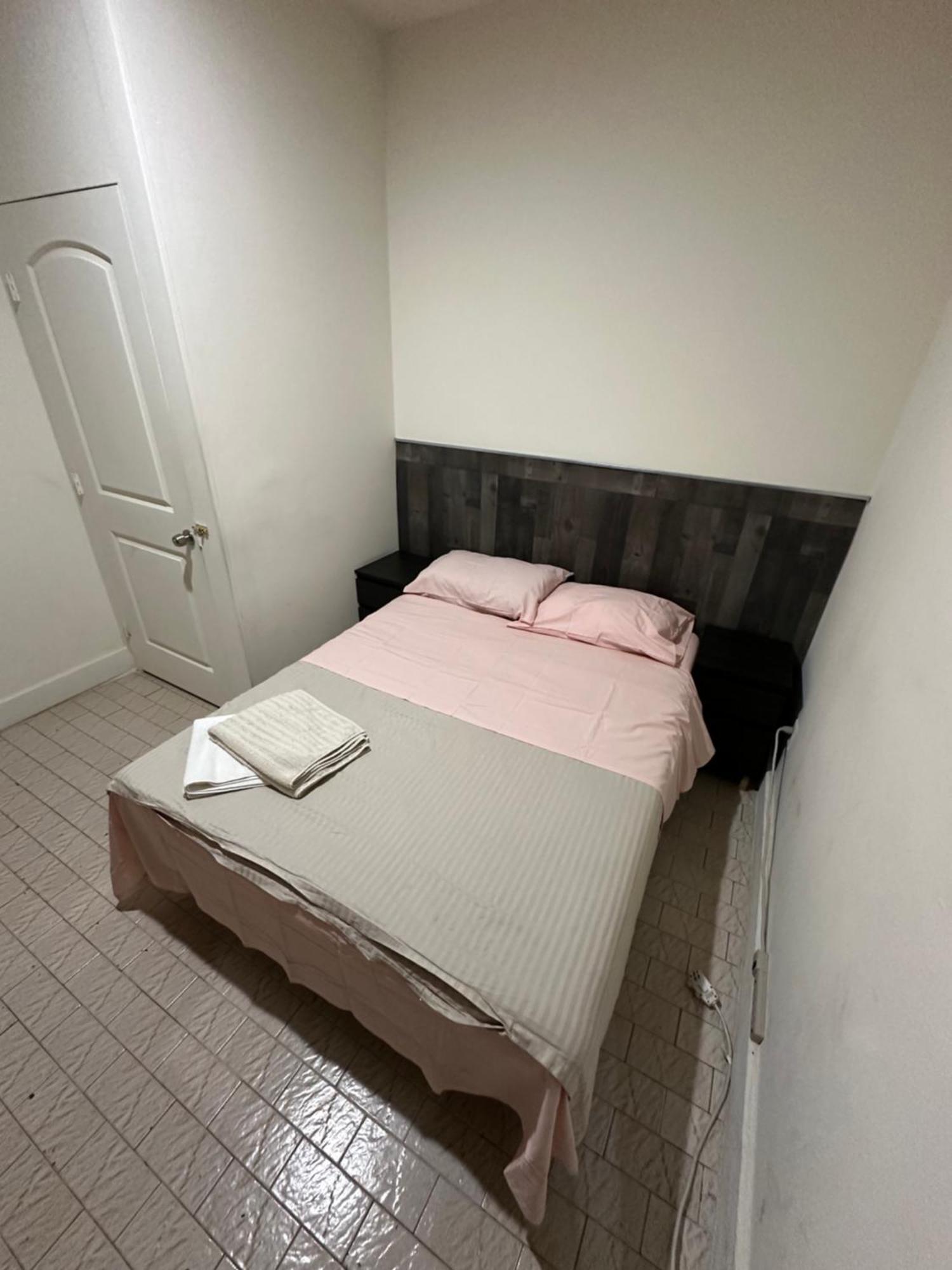 Hudson Yard 408 Hostel *