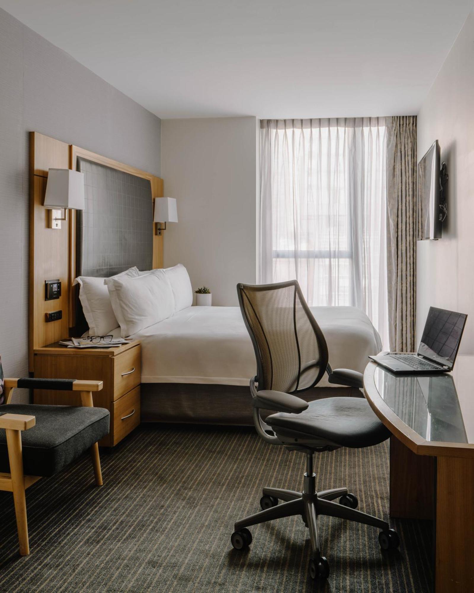 Hotel Club Quarters World Trade Center, 4*