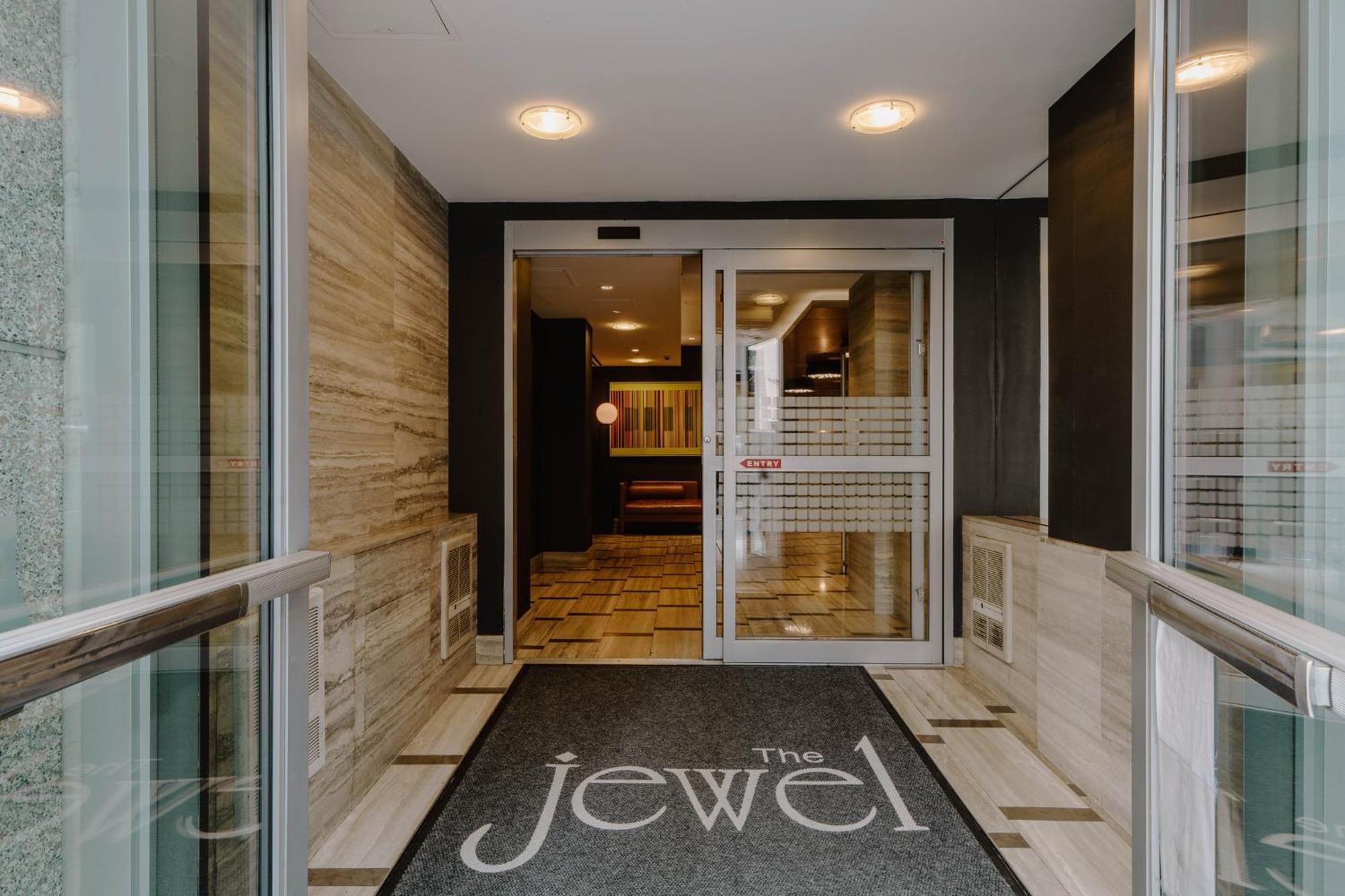 The Jewel Hotel, New York