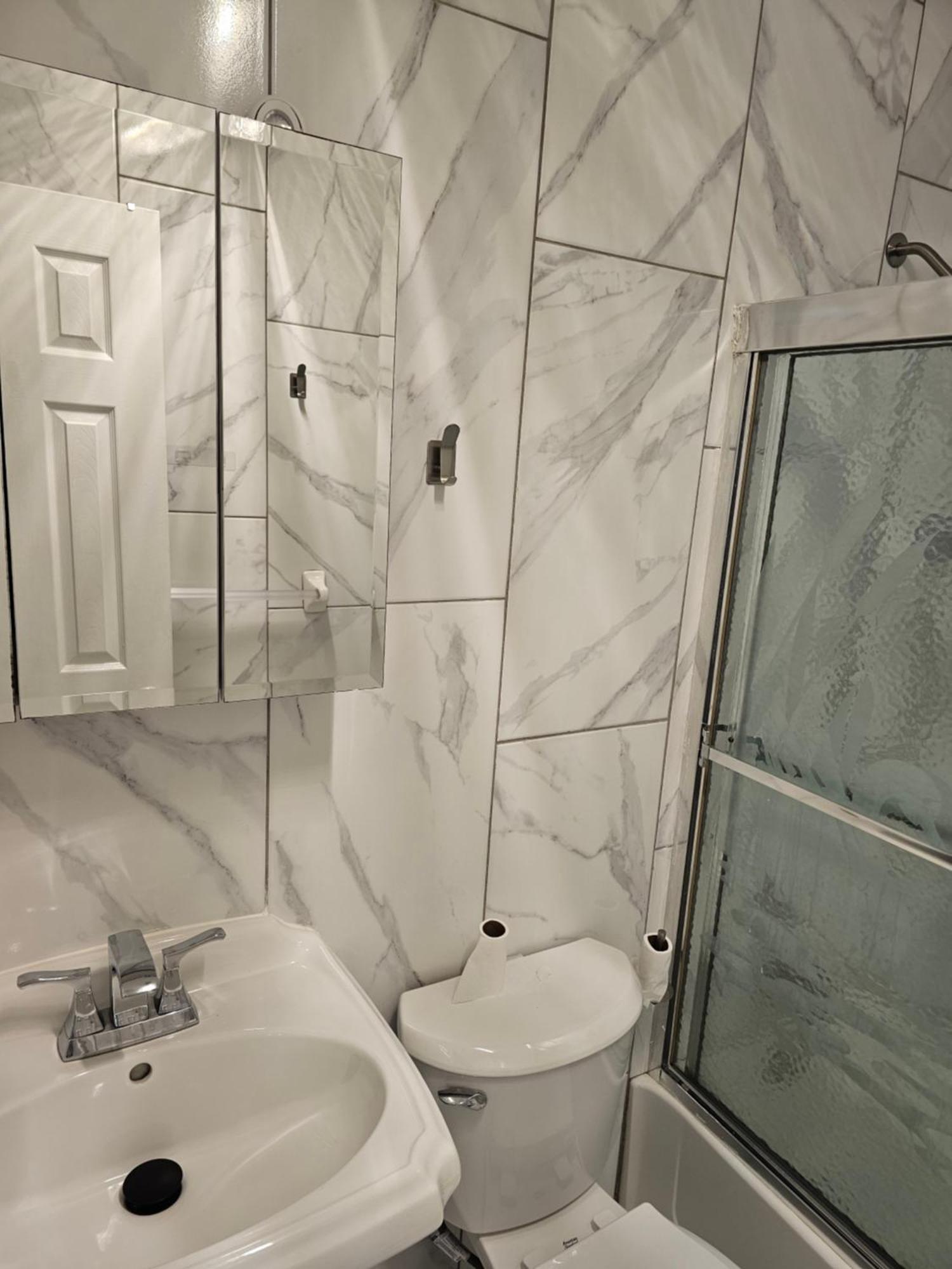 Cozy & Relax Llc Airb&b