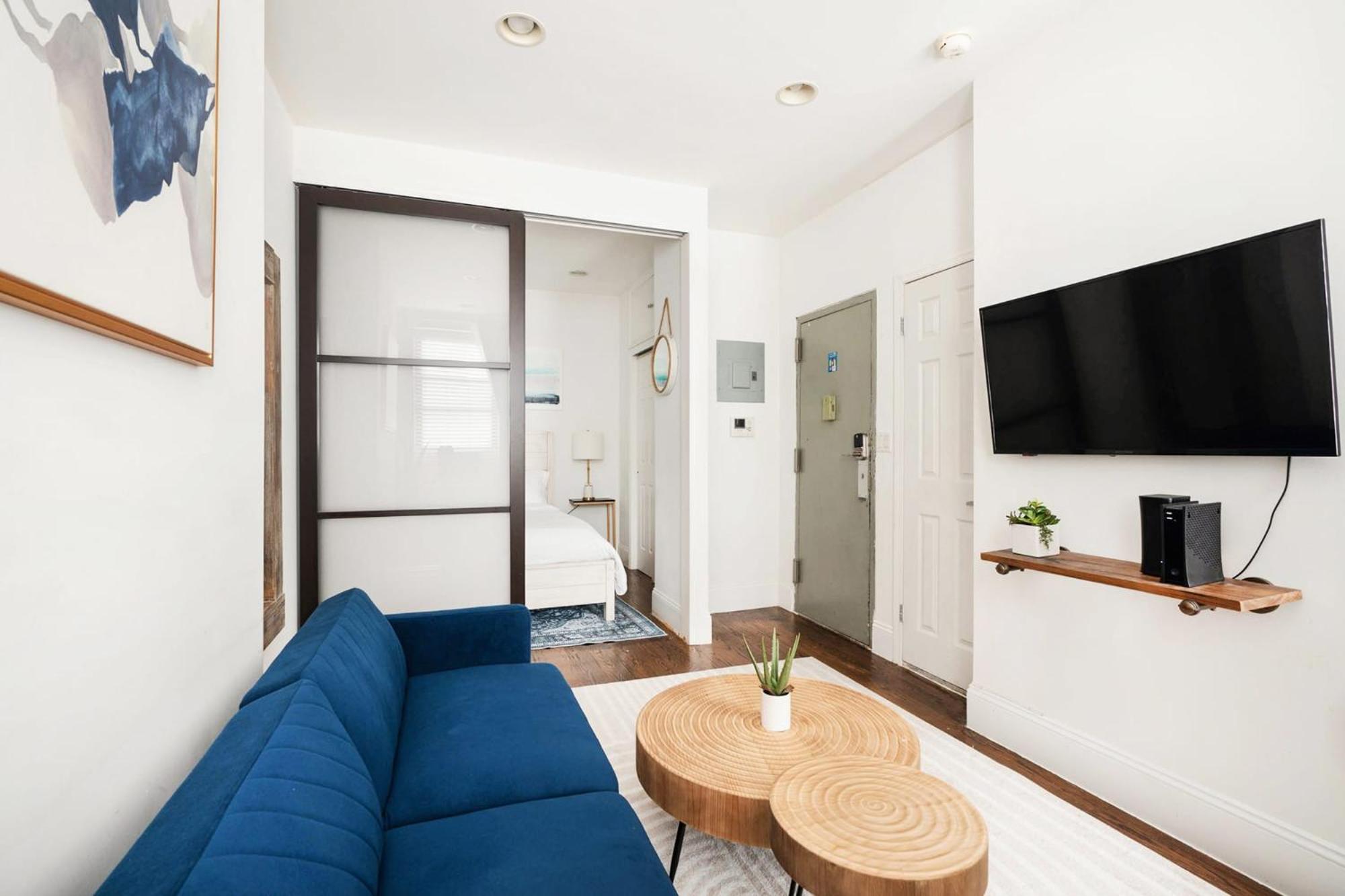 69-2b Prime Lower East East Brand New 1br *