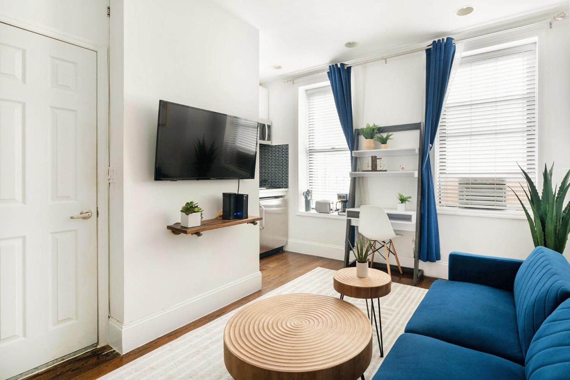 69-2b Prime Lower East East Brand New 1br *