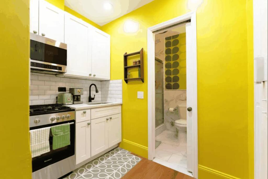 The Room: 70s Groove Themed New York