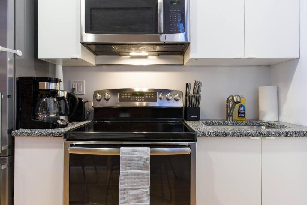 83-3w Ues Park Newly Furnished Xl Apartment *