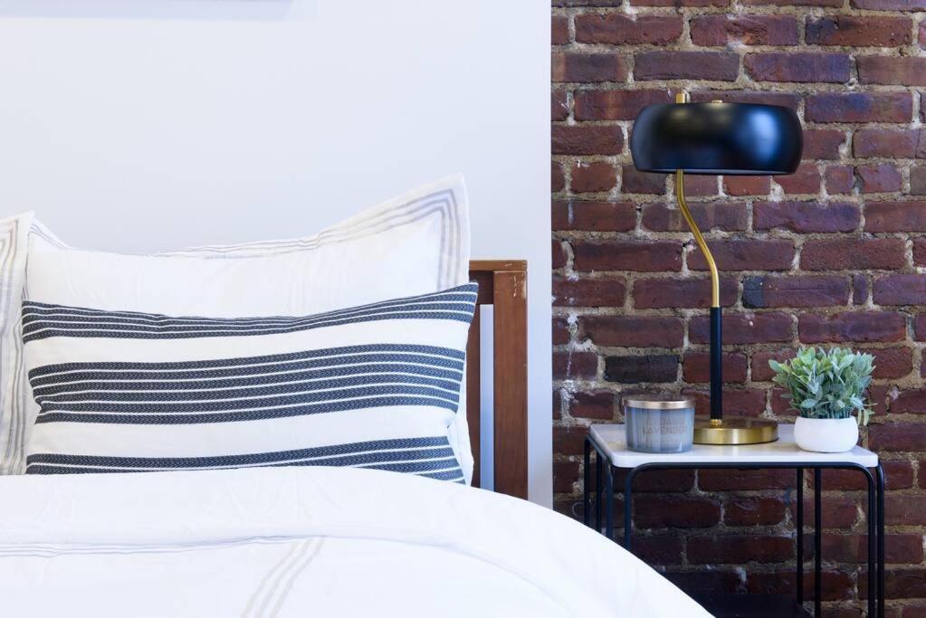 83-3w Ues Park Newly Furnished Xl Apartment *