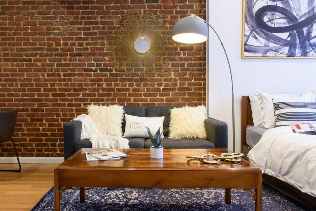 83-3w Ues Park Newly Furnished Xl * New York