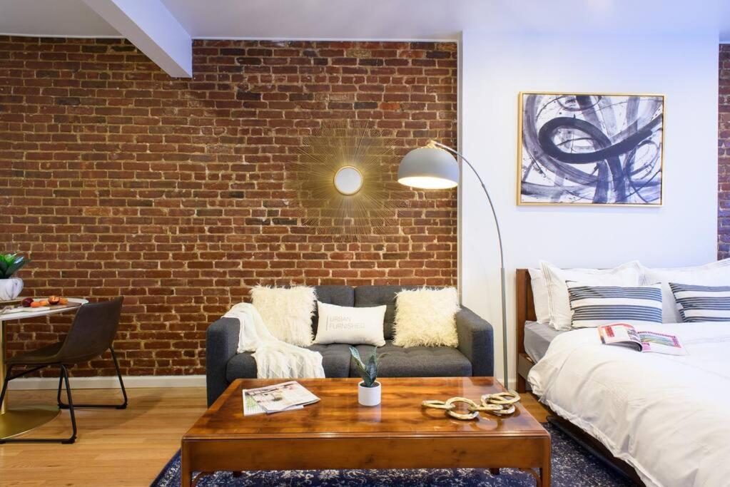 Apartment 83-3w Ues Park Newly Furnished Xl New York