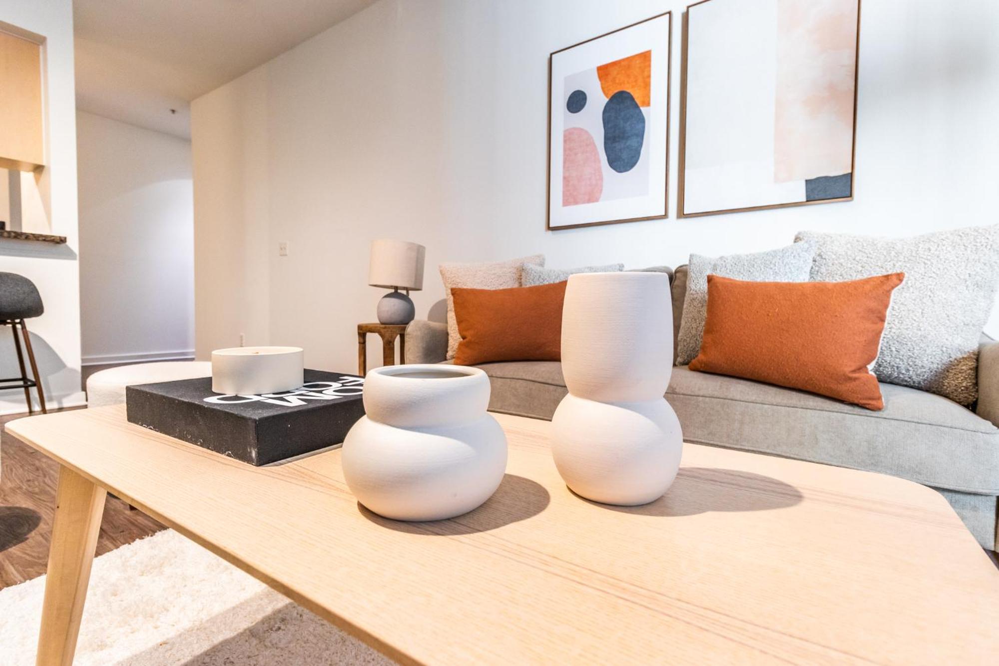 Wonderful 3br 1bath Only Steps From Times Square & Park Appartement