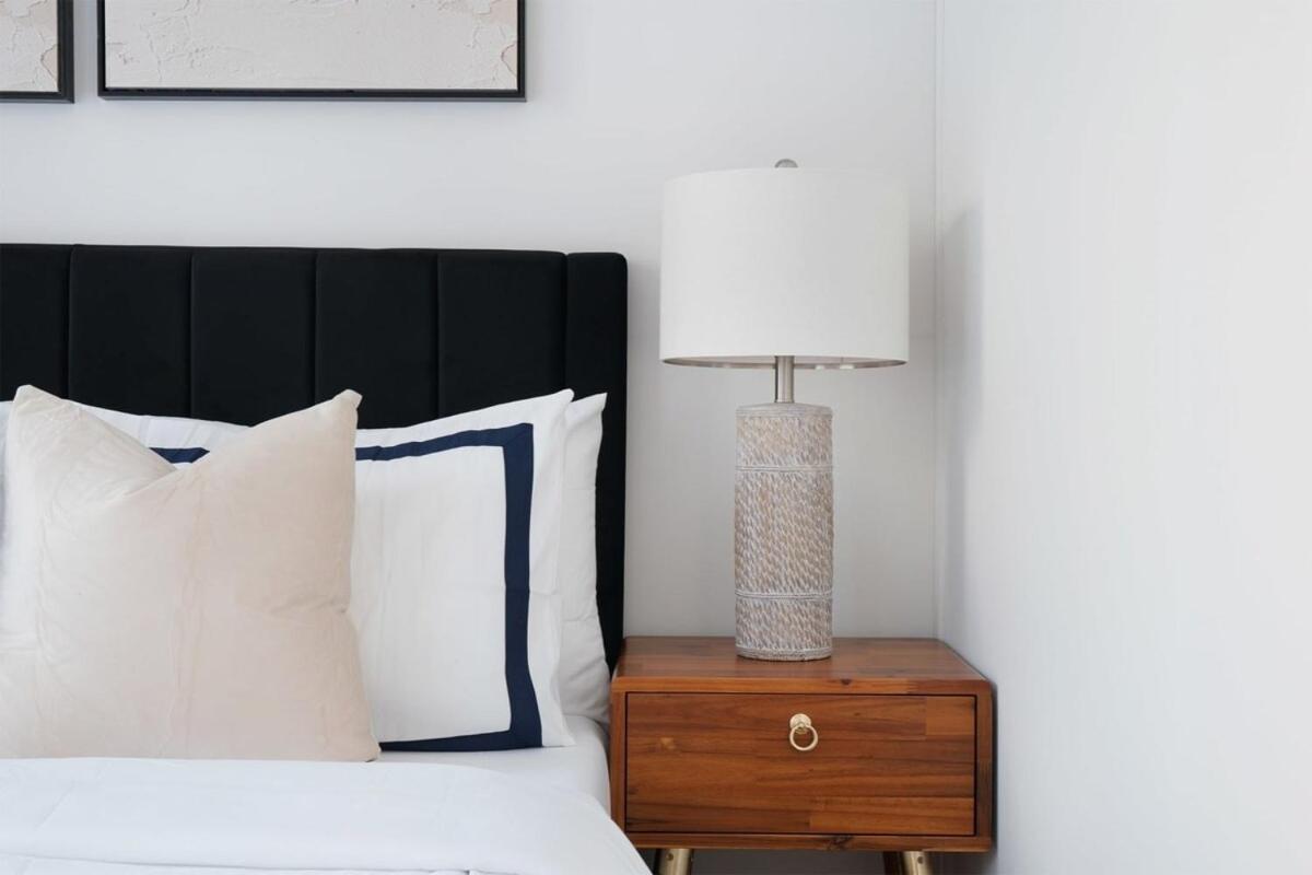 444-3a Newly Renovated 1br - Elevator Building New York