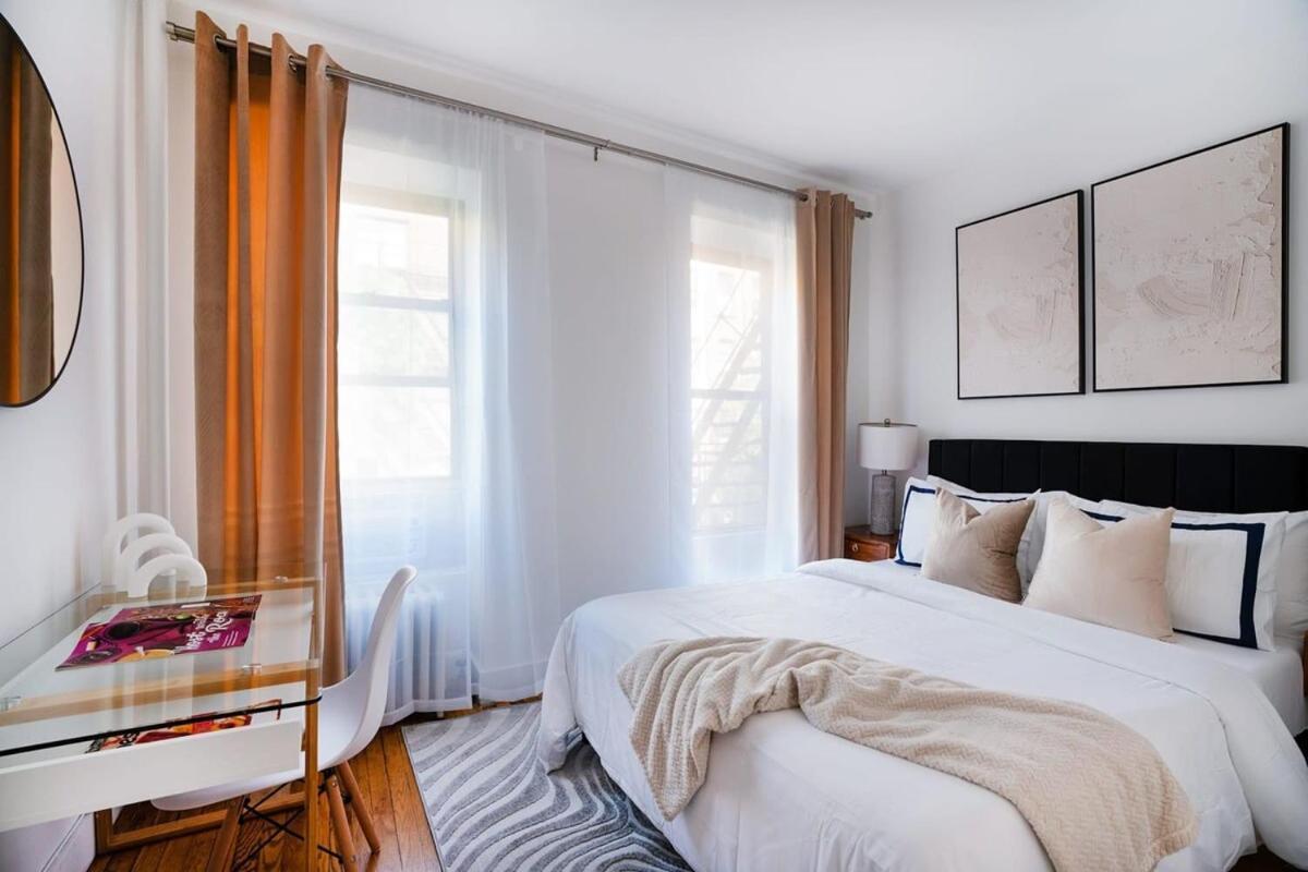 Apartment 444-3a Newly Renovated 1br - Elevator Building