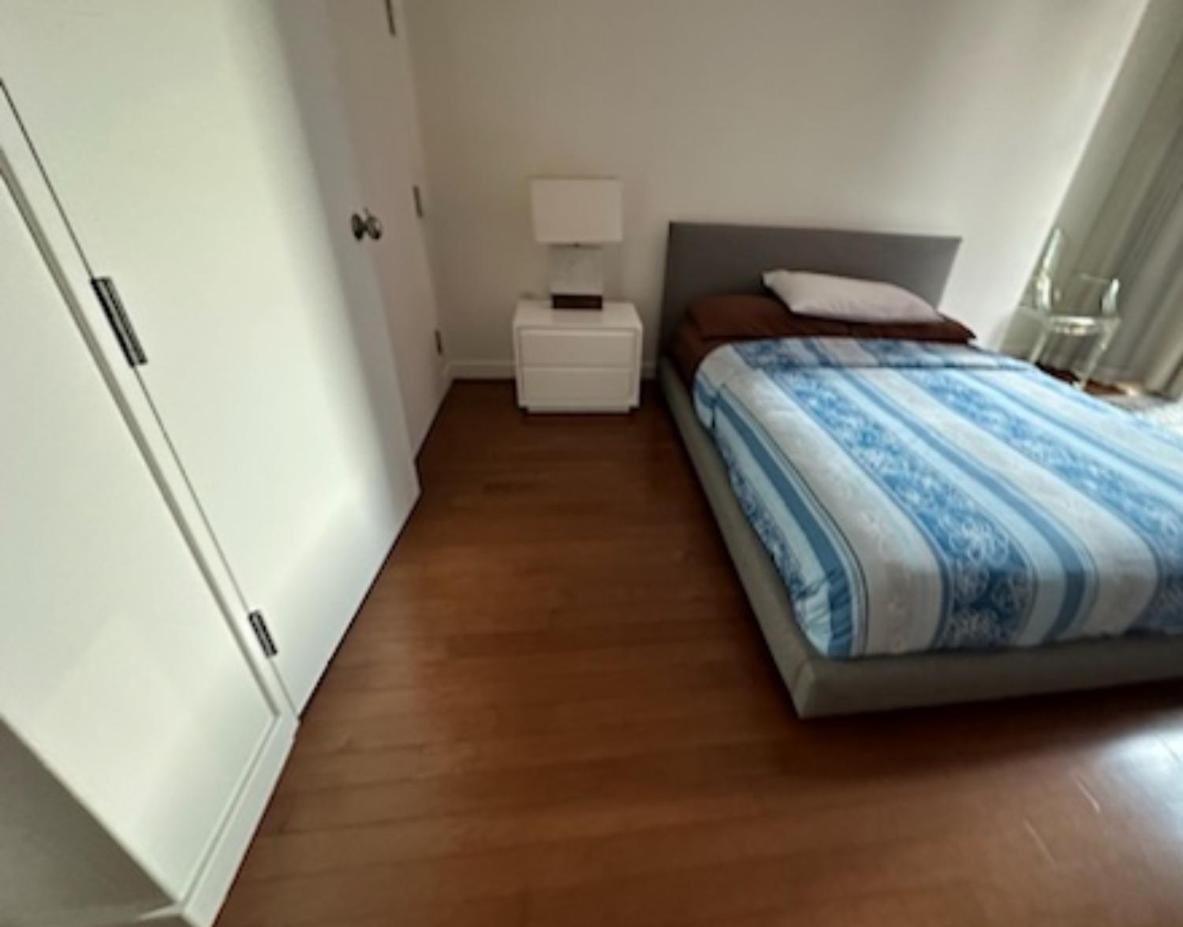 Heart Of Time Square Bed & Breakfast