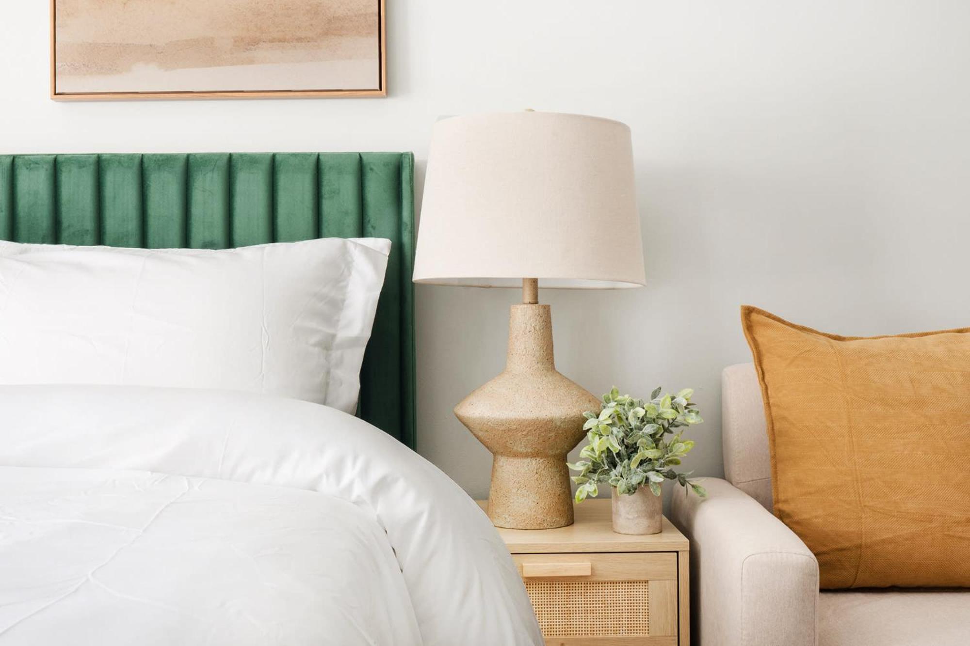 73-518 Newly Reno Uws Doorman Gym Laundry * New York