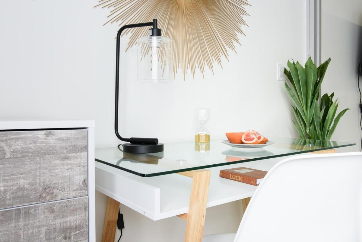 75-1c New 1br Prime Ues W D The Unit Value *