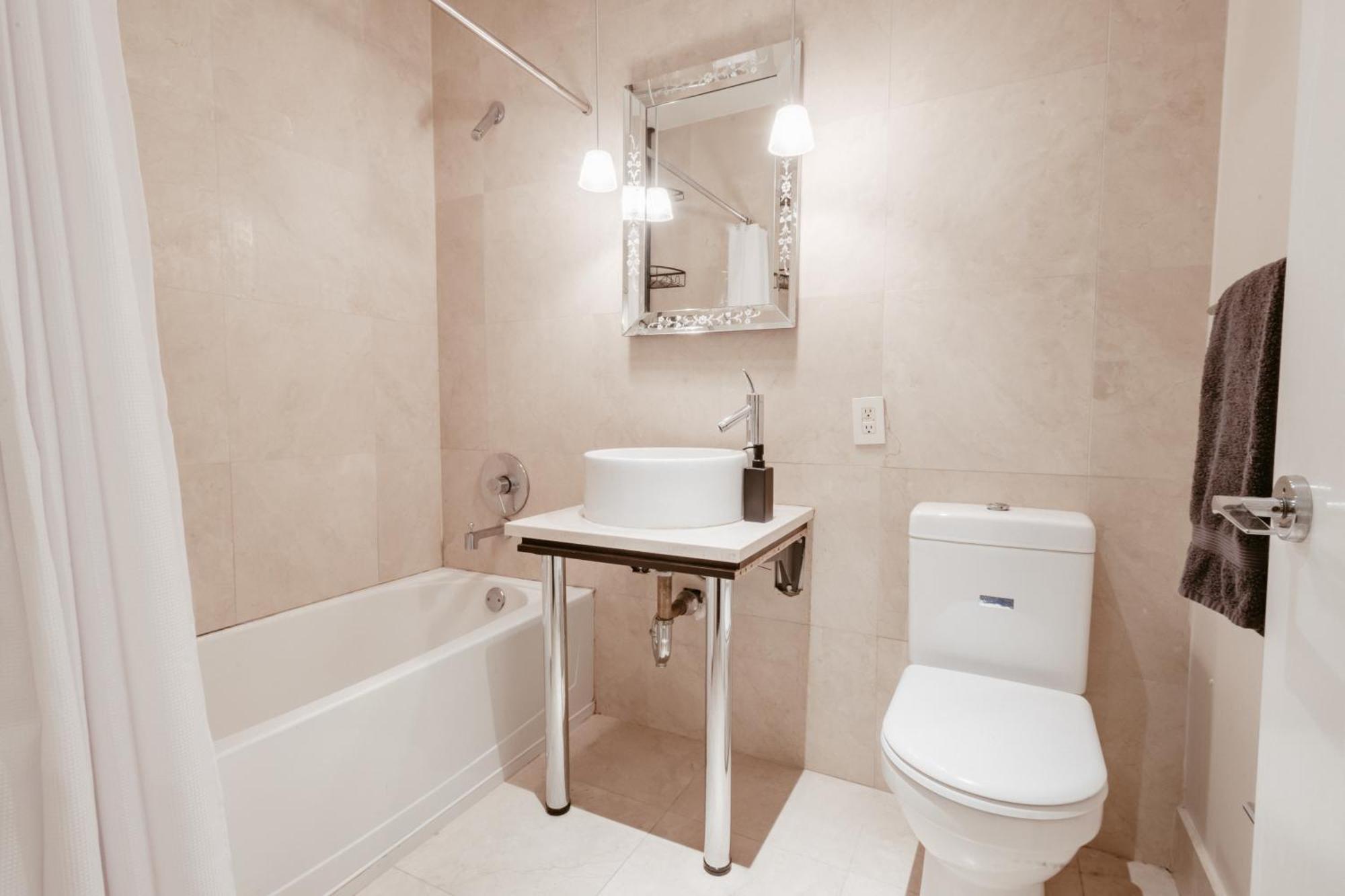 Apartment Outstanding & Cozy 4bdr & 2bth In Downtown Manhattan *