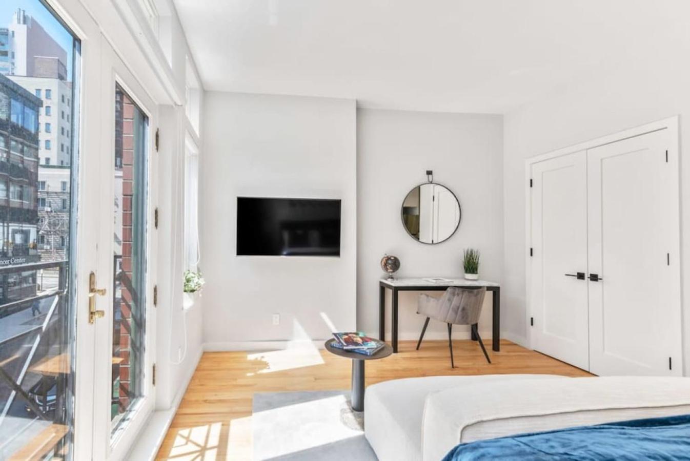 Appartement Studio W Charming Juliet Balcony In Upper East