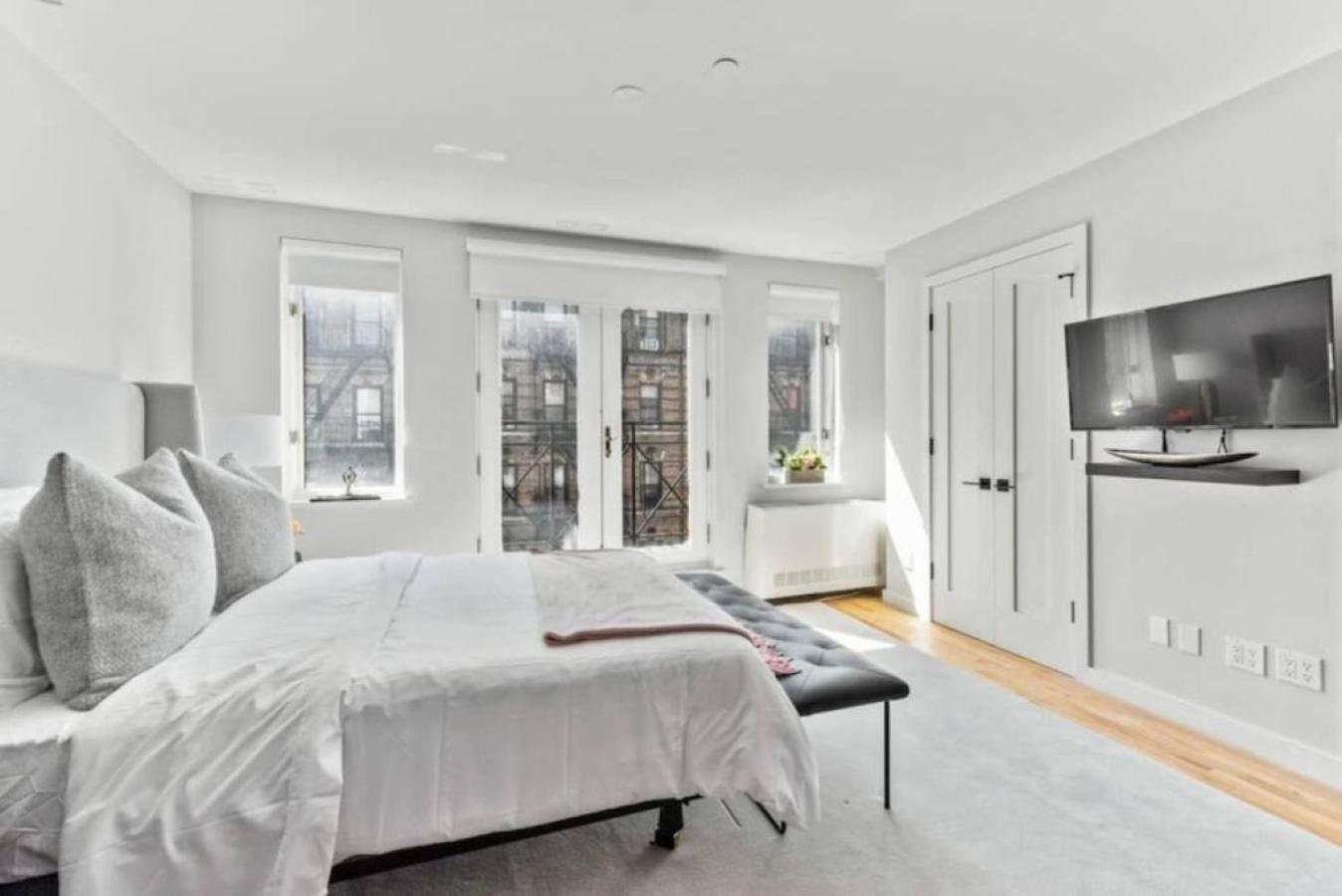 Luxe With Charming Juliet Balcony * New York