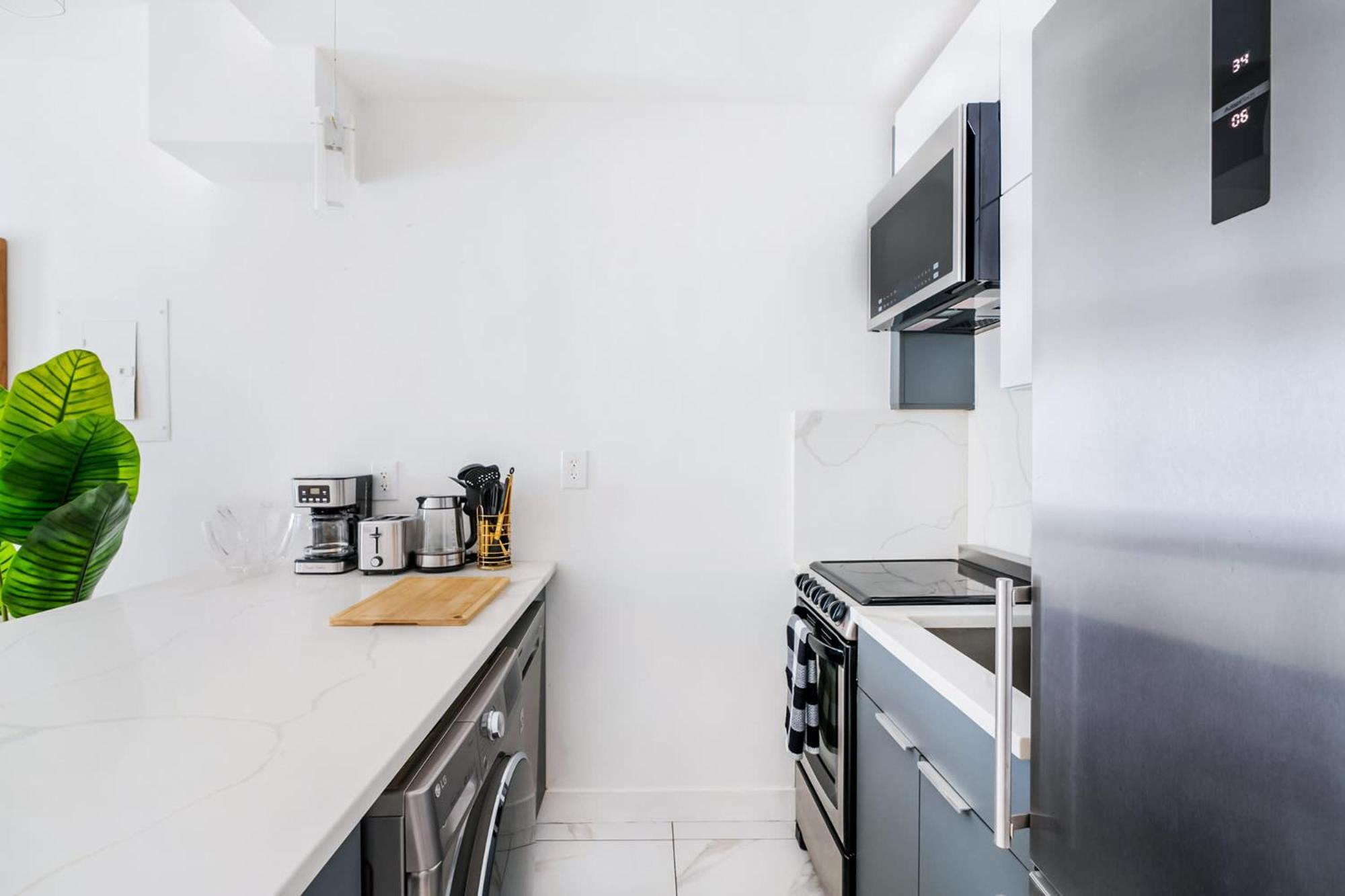 1597-4 Brand New Prime Ues W D Walk To C Park *