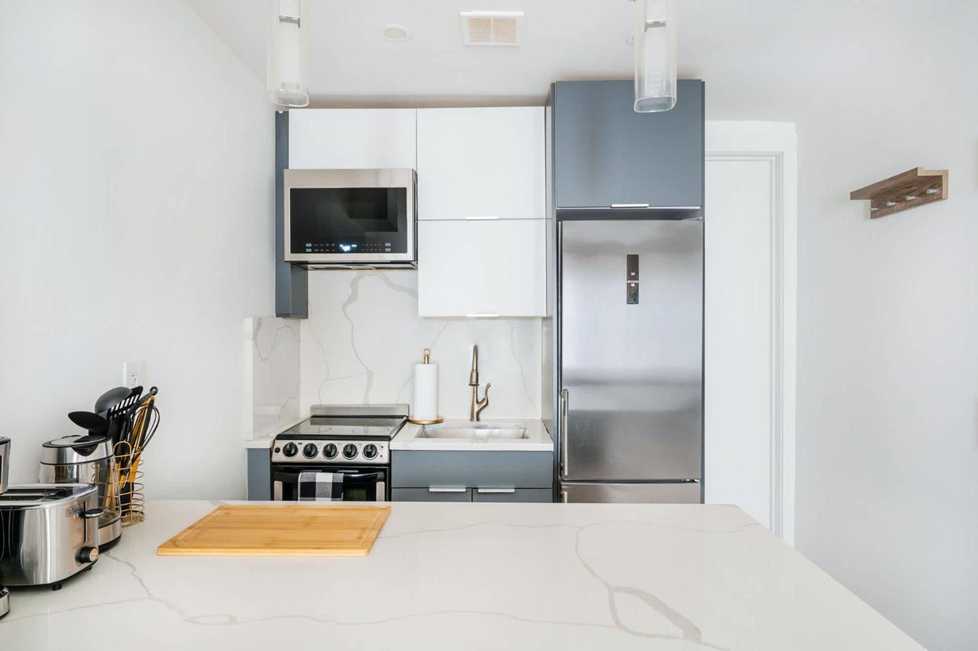 1597-4 Brand New Prime Ues W D Walk To C Park Apartment