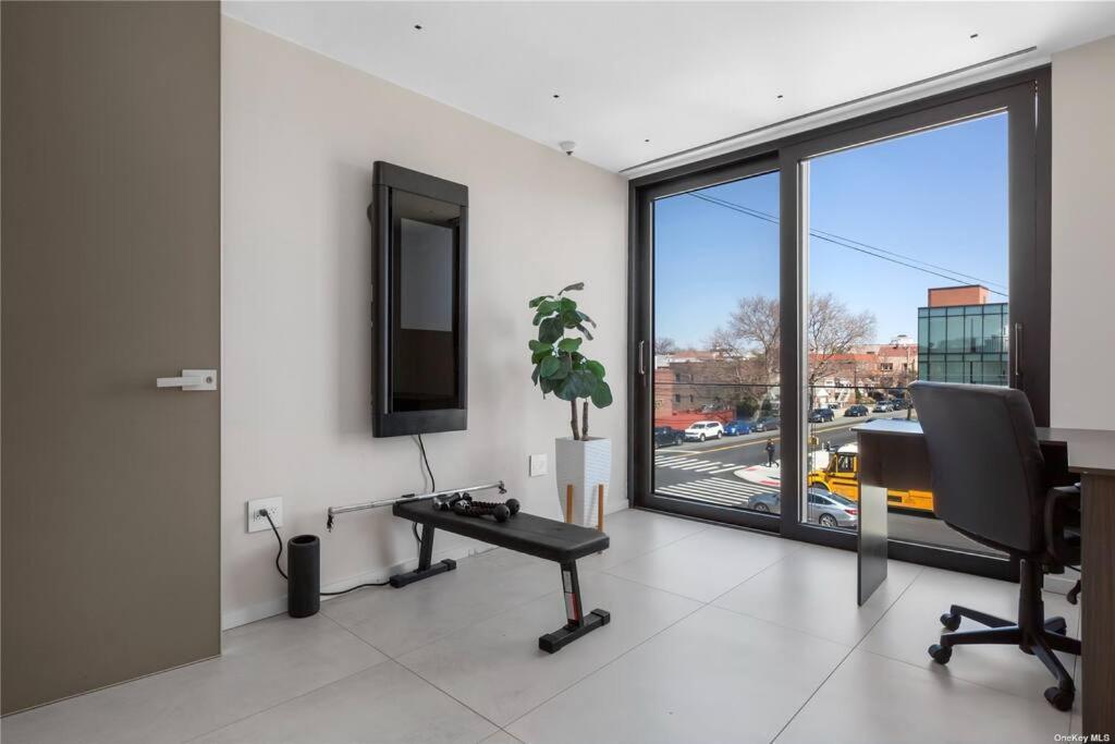 2 Story In Upper Ditmars Astoria Queens Villa