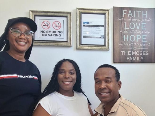 Homestay Floor With Skylight Brooklyn