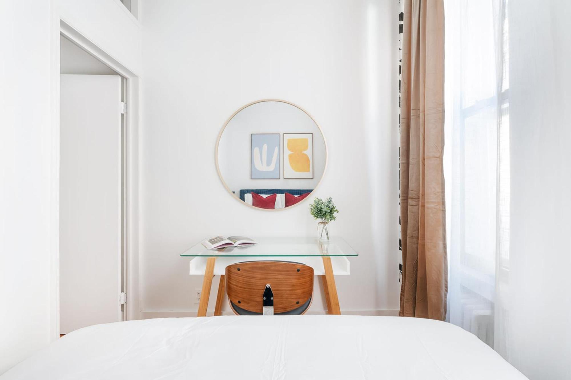 444-1a Beautiful 1br Midtown West New York