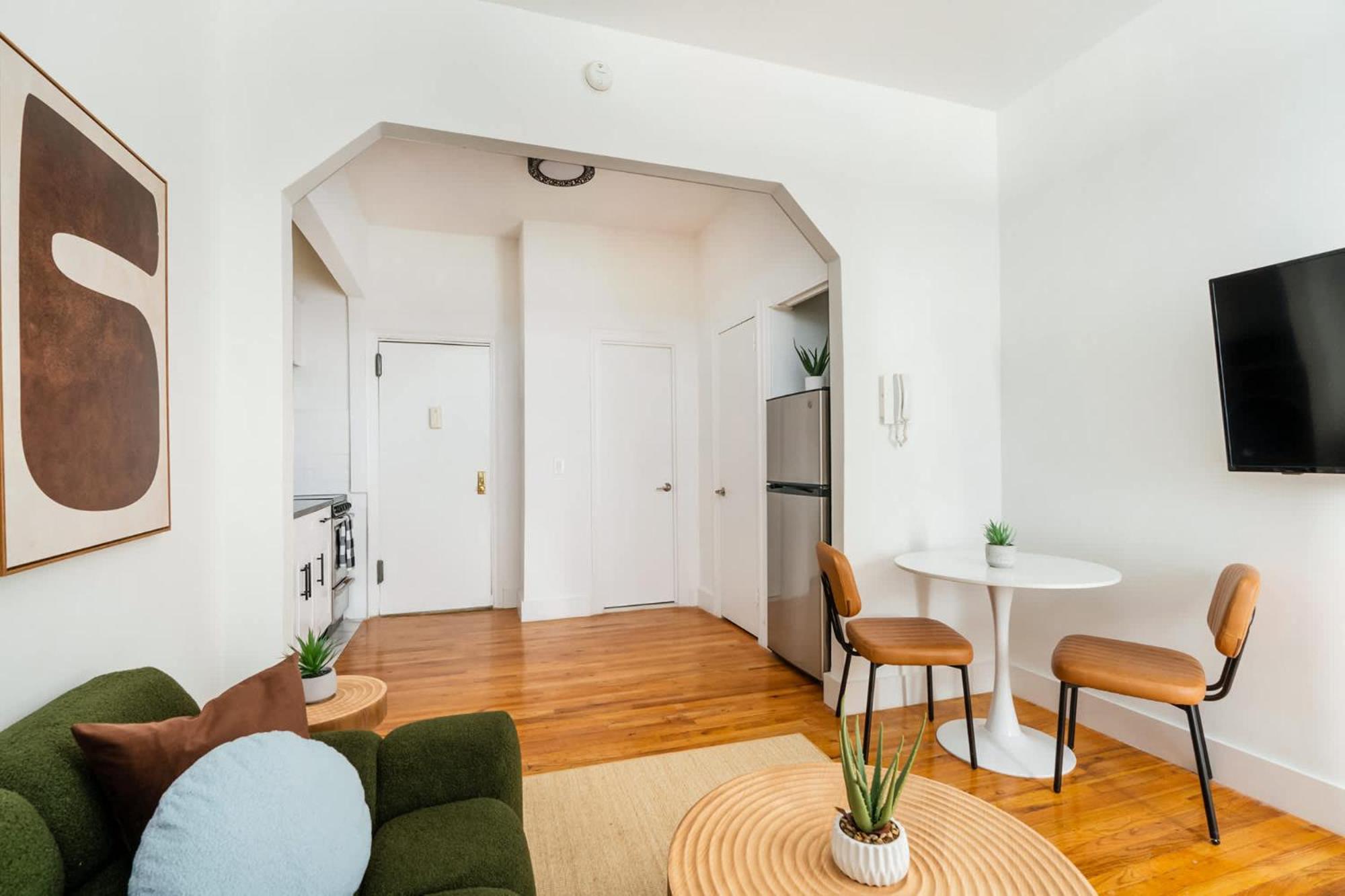 444-1a Beautiful 1br Midtown West *