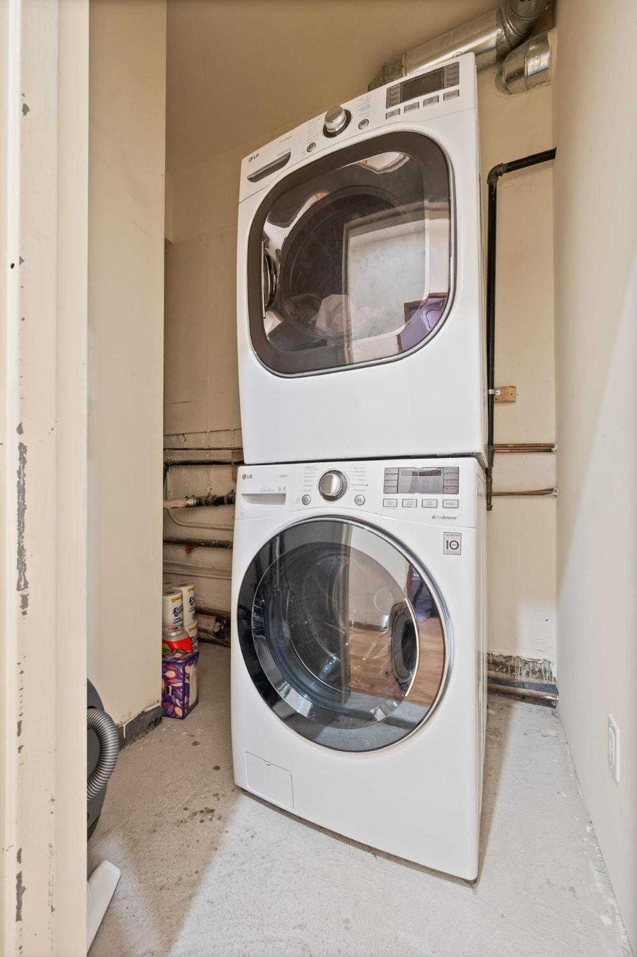 Hotel Massive Soho Loft 4 Bedrooms 2 Bath 7 Beds