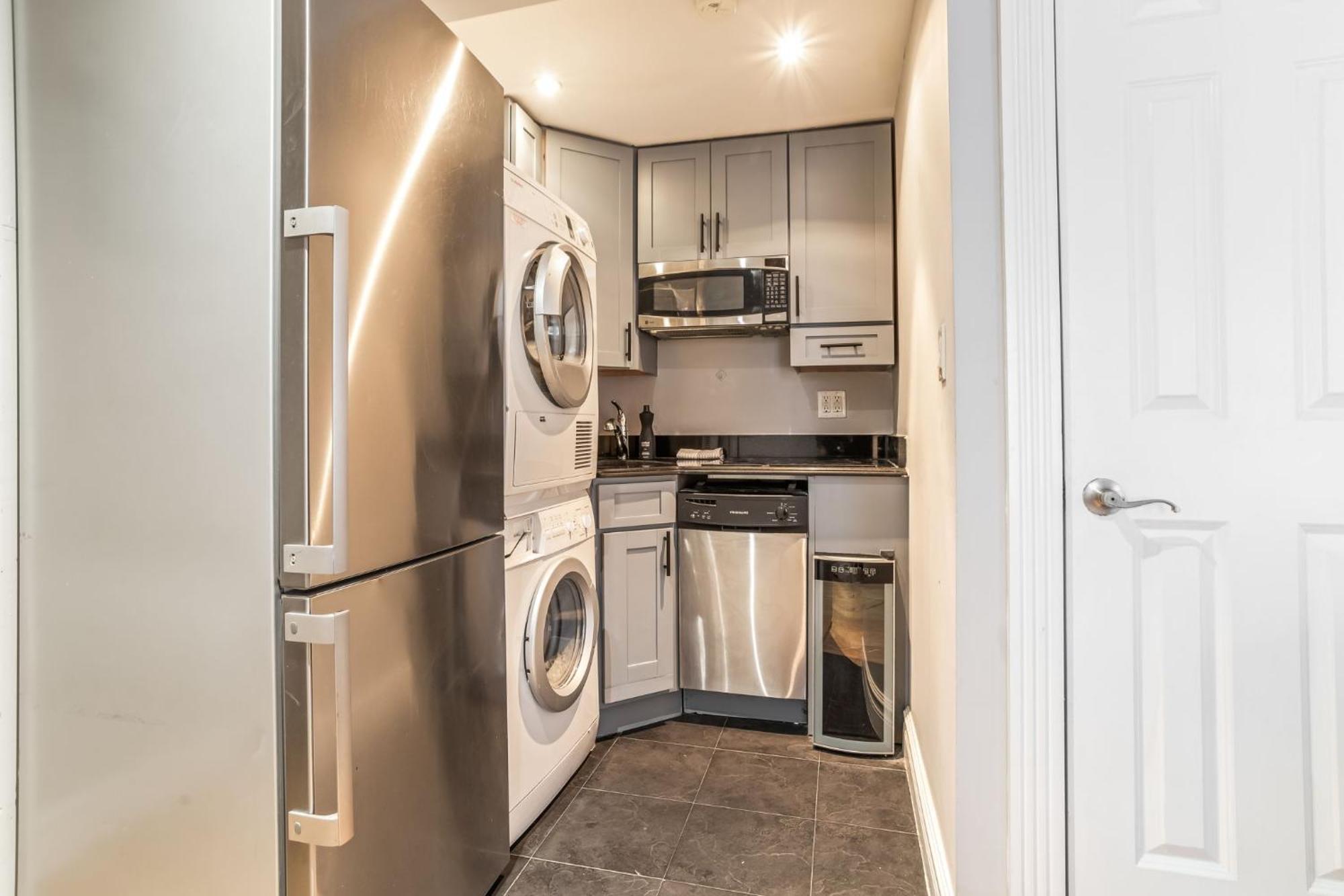 Charming 2-bed 1-bath In Turtle Bay Apartment New York