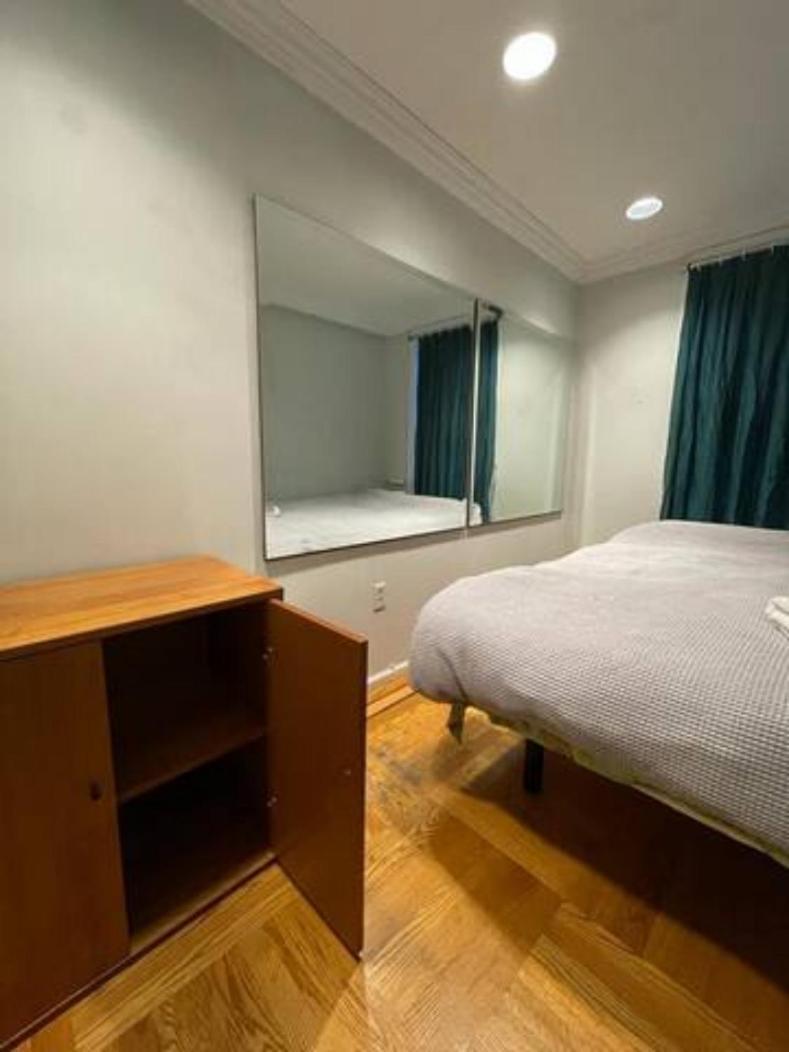 Homestay Friendly In Williamsburg Brooklyn New York