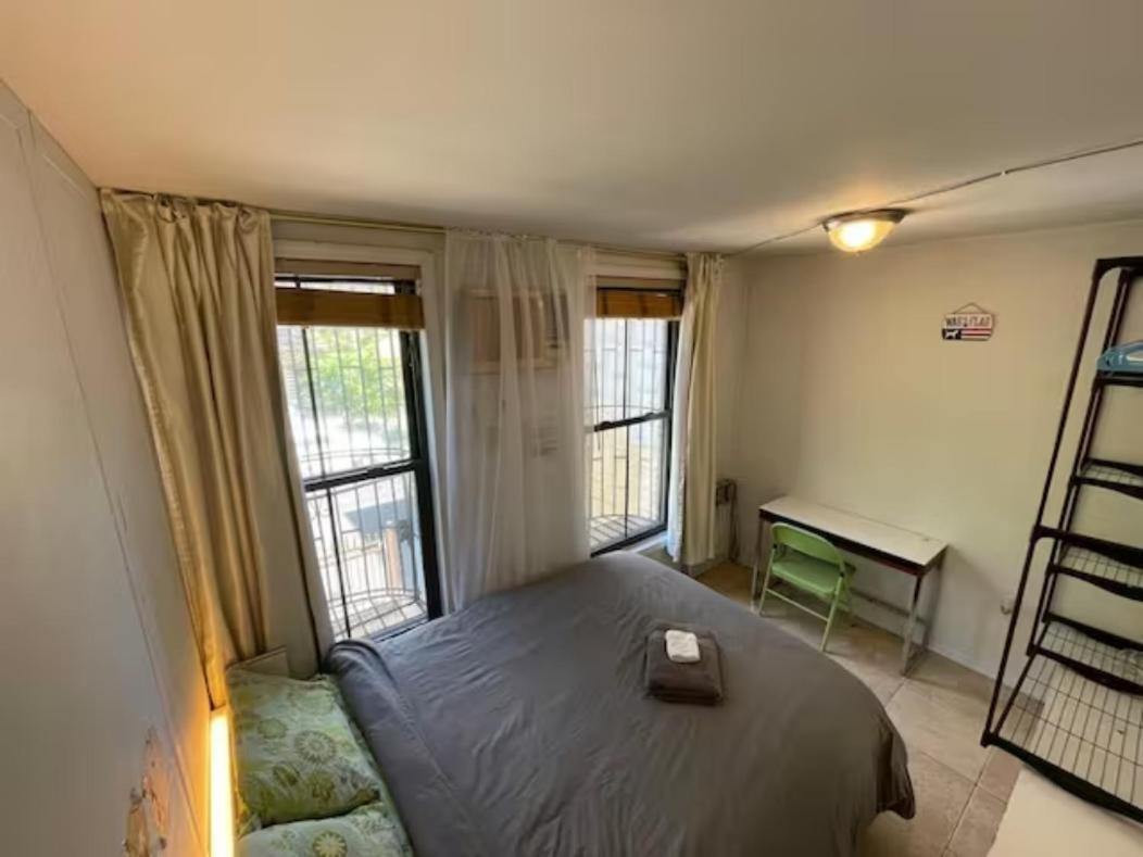 Friendly In Williamsburg Brooklyn Homestay