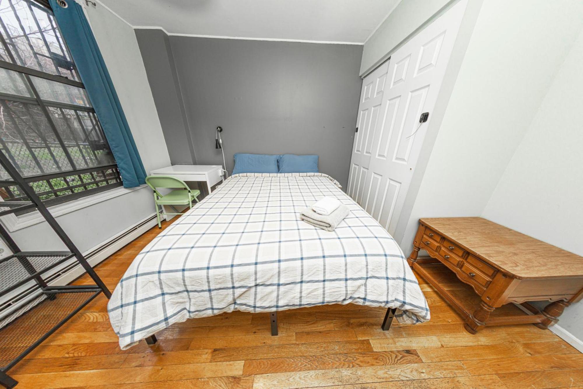 Friendly In Williamsburg Brooklyn *