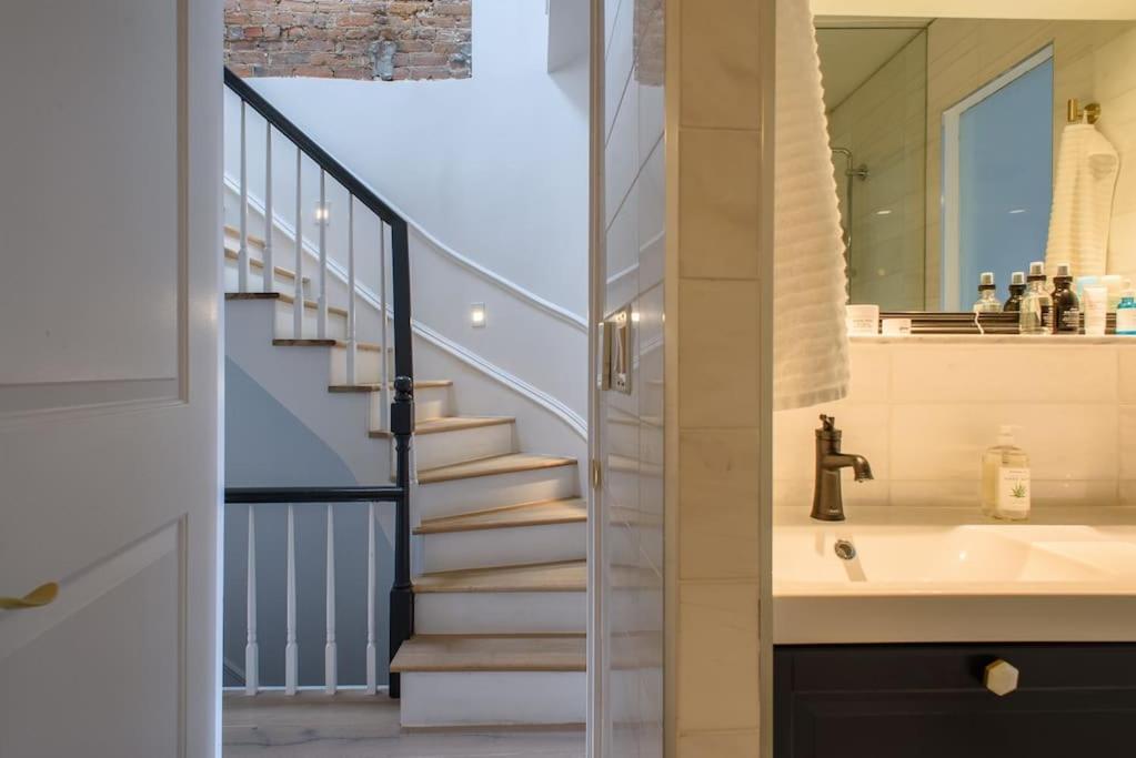 The Dutch House Villa *