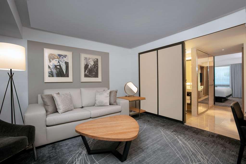 Conrad Downtown Hotel 5*