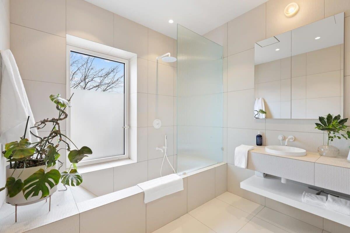 Apartment 4br Greenpoint Duplex Noorman By Rovetravel