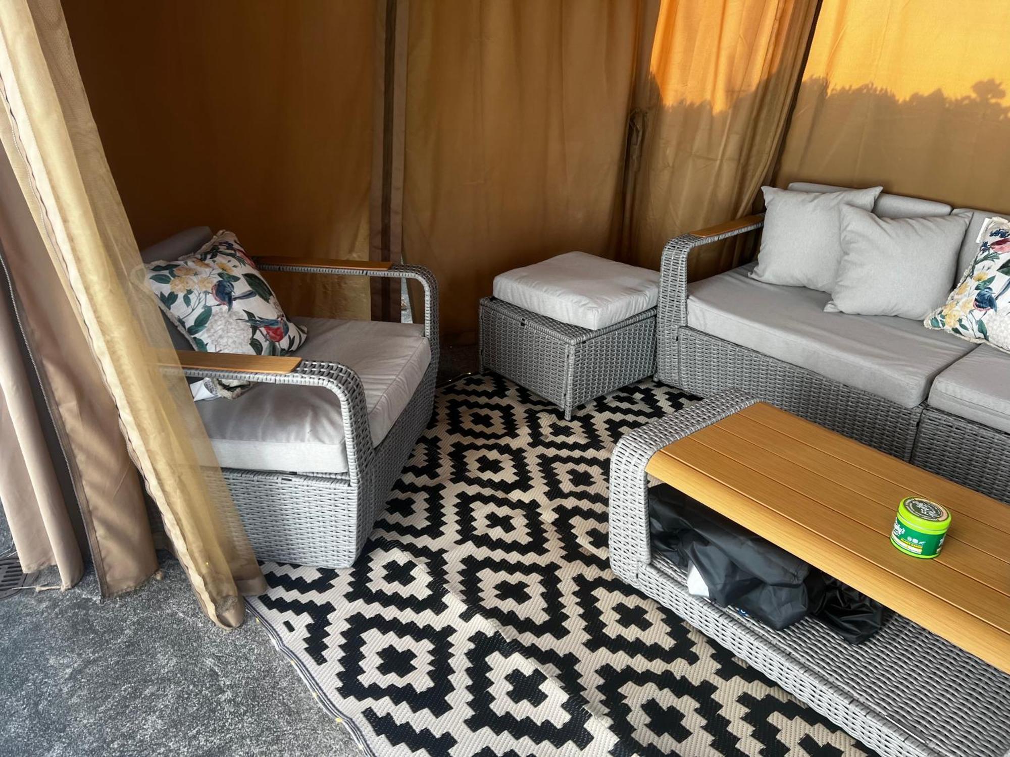 Spacious Comfy In Cozy Classy Duplex Guest house 2*