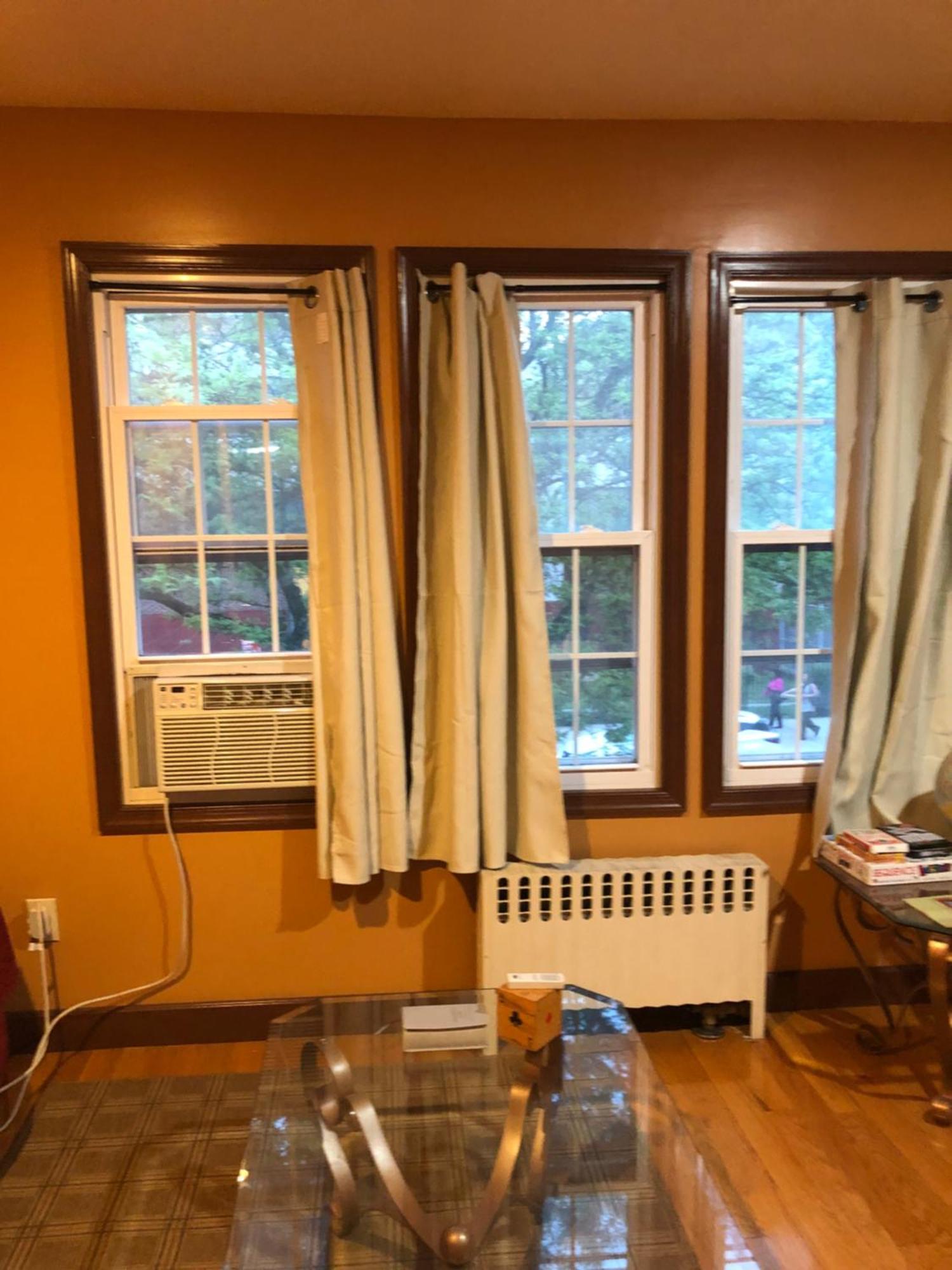 Private Unit With Own Entrance To Share Couette-café