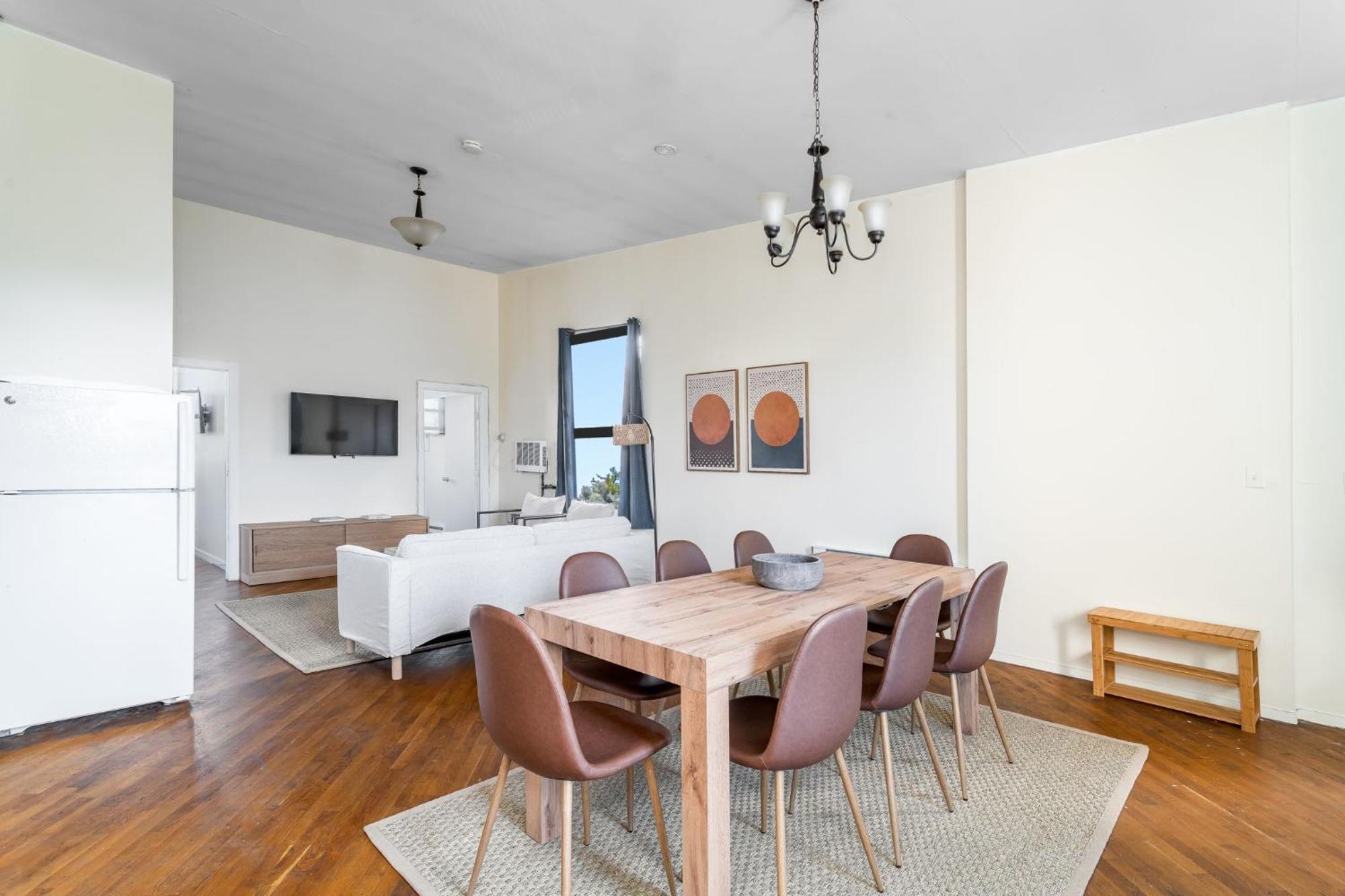 Spacious 3br 2ba In East Harlem - Near Park Appartement