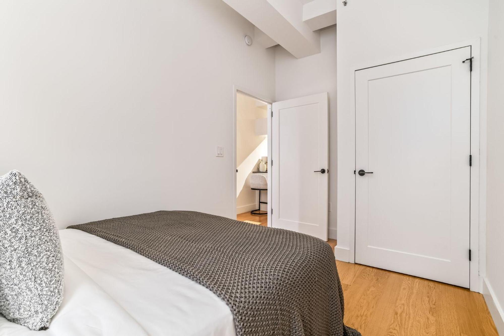 Magnificent 2bdr & 1bth Appartement *