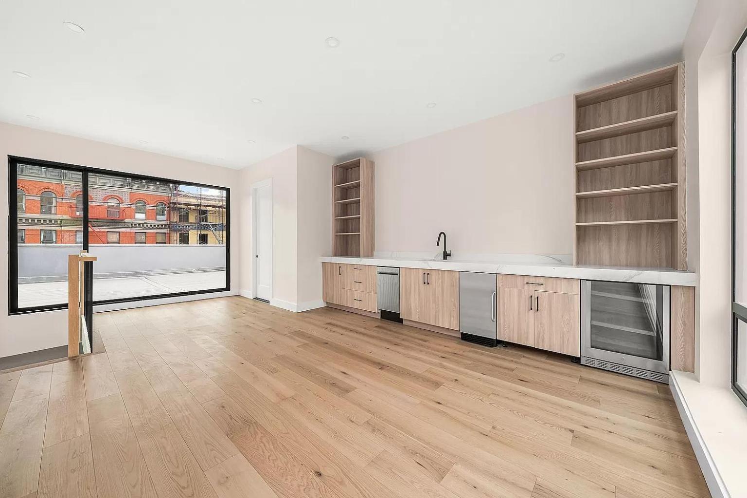 Harlington By Rove Travel Private Backyard & Roof Apartment New York