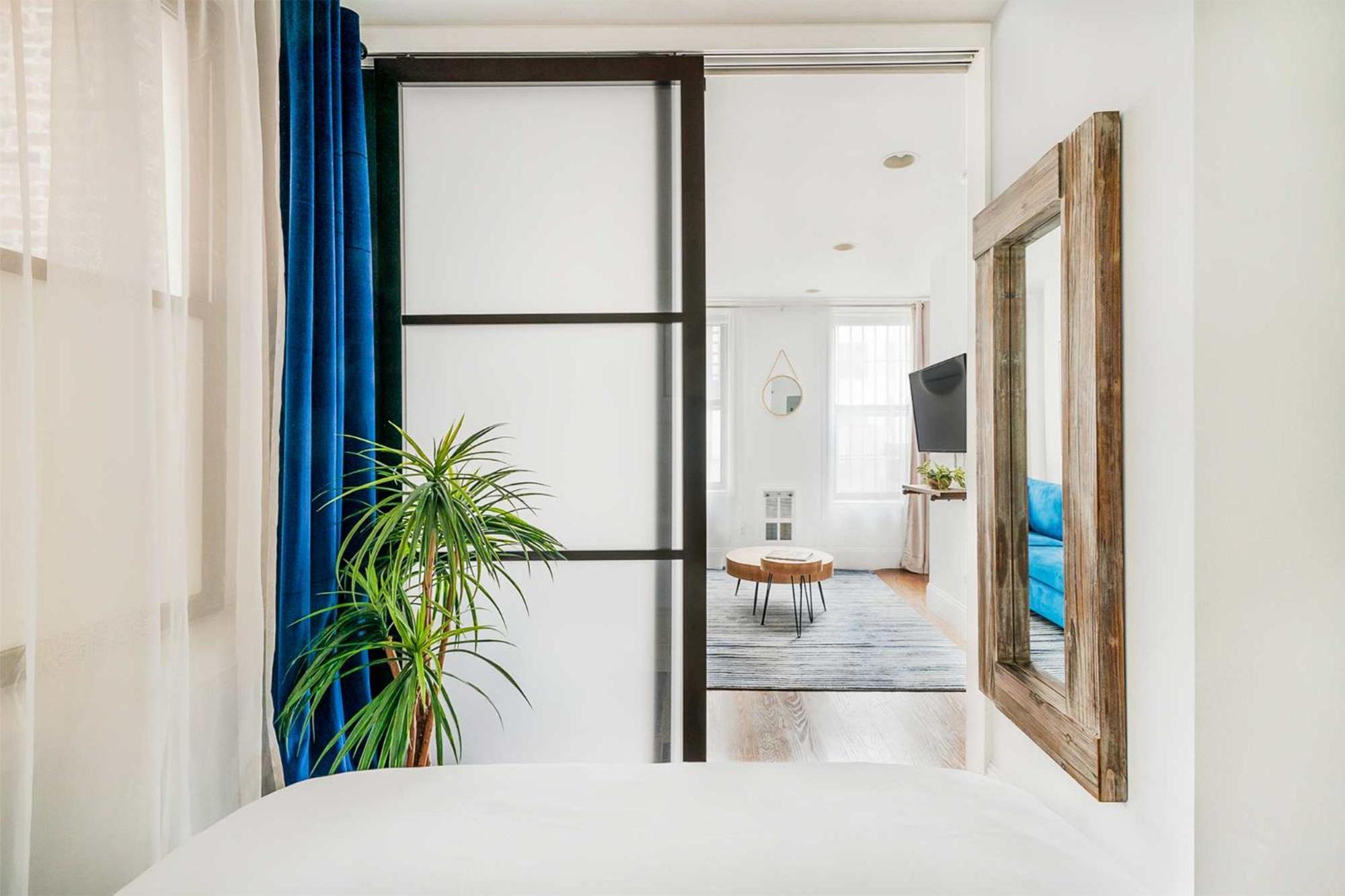 Apartment 69-3a Prime Les Modern Brand New 1br New York