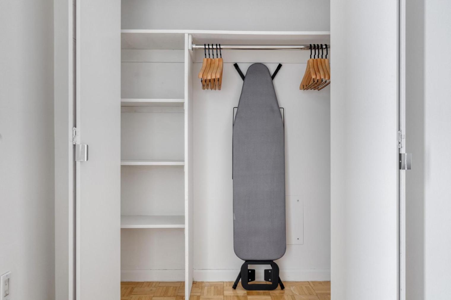 Apartment Fidi 2br W Elevator Gym Doorman Nr St Nyc-661 *