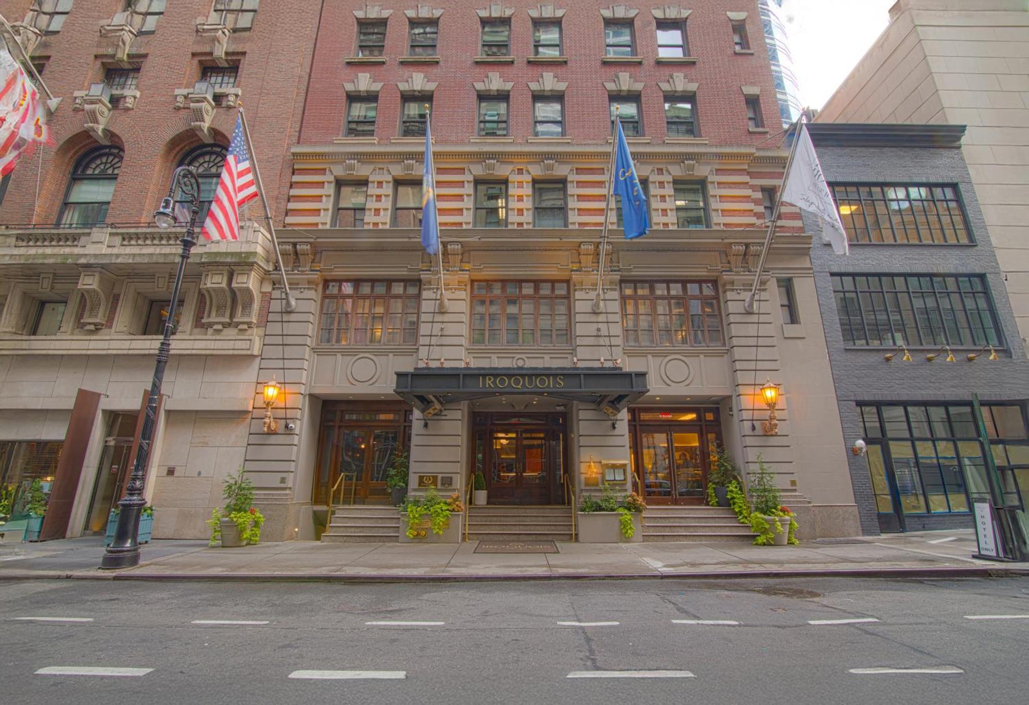 The Iroquois Times Square, A Small Luxury Hotel Hotel New York