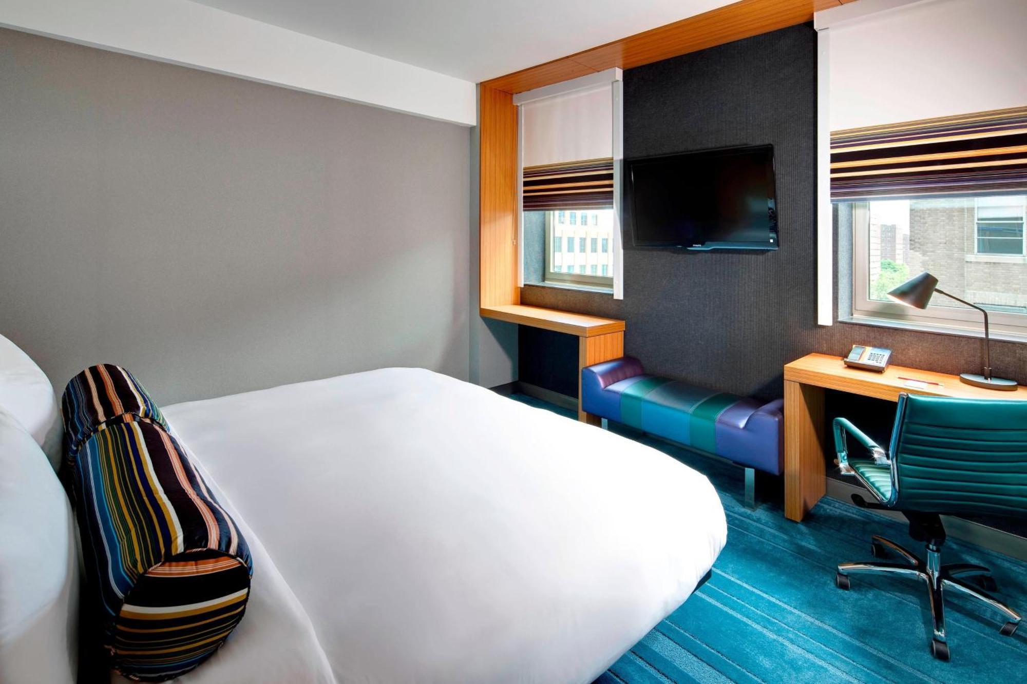 Aloft Brooklyn Hotel 3*