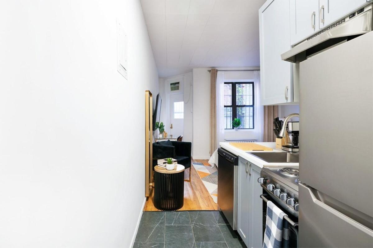 Apartment 74-1c New With Private Outdoors - Gym New York