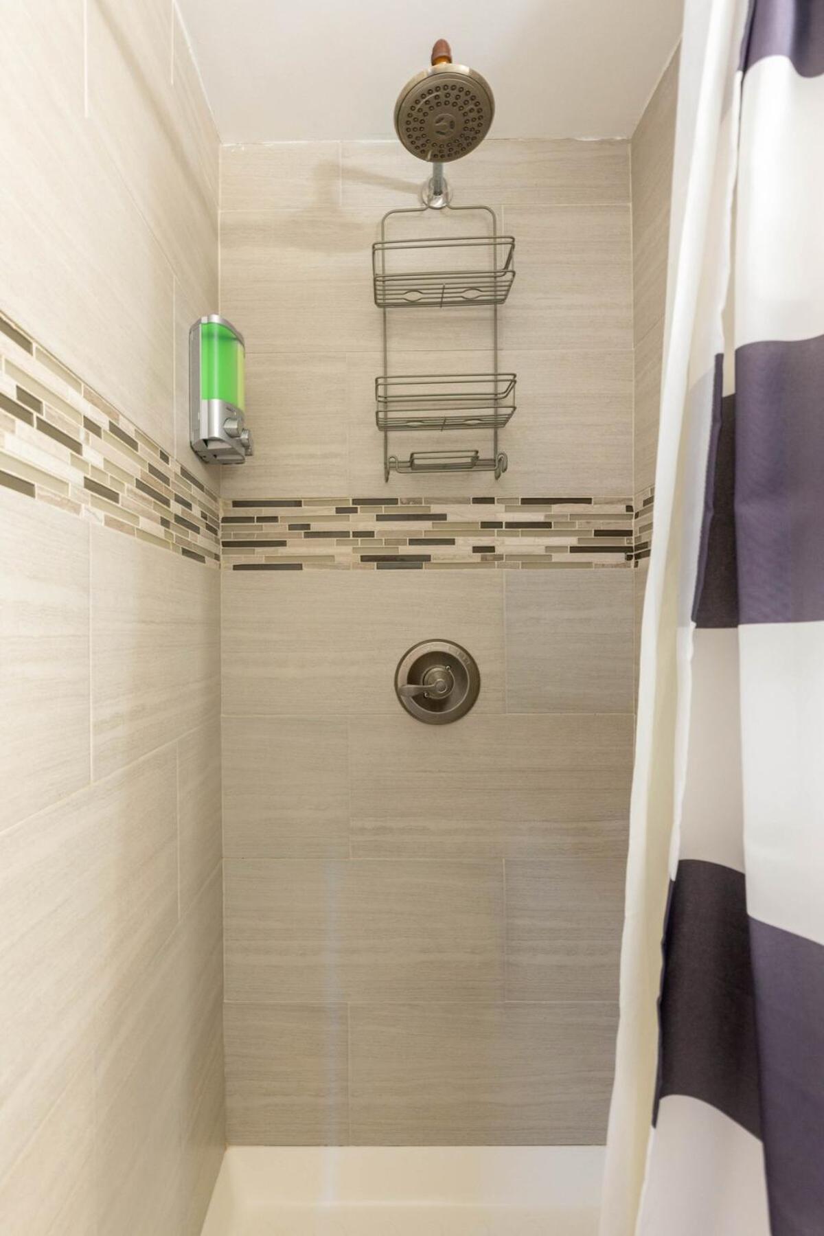 Onix Apartment *