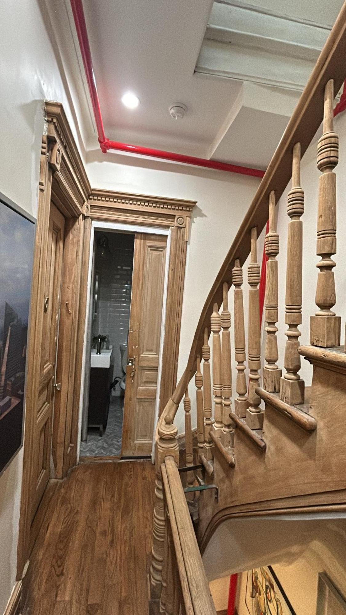 Harlem Brownstone Apartment