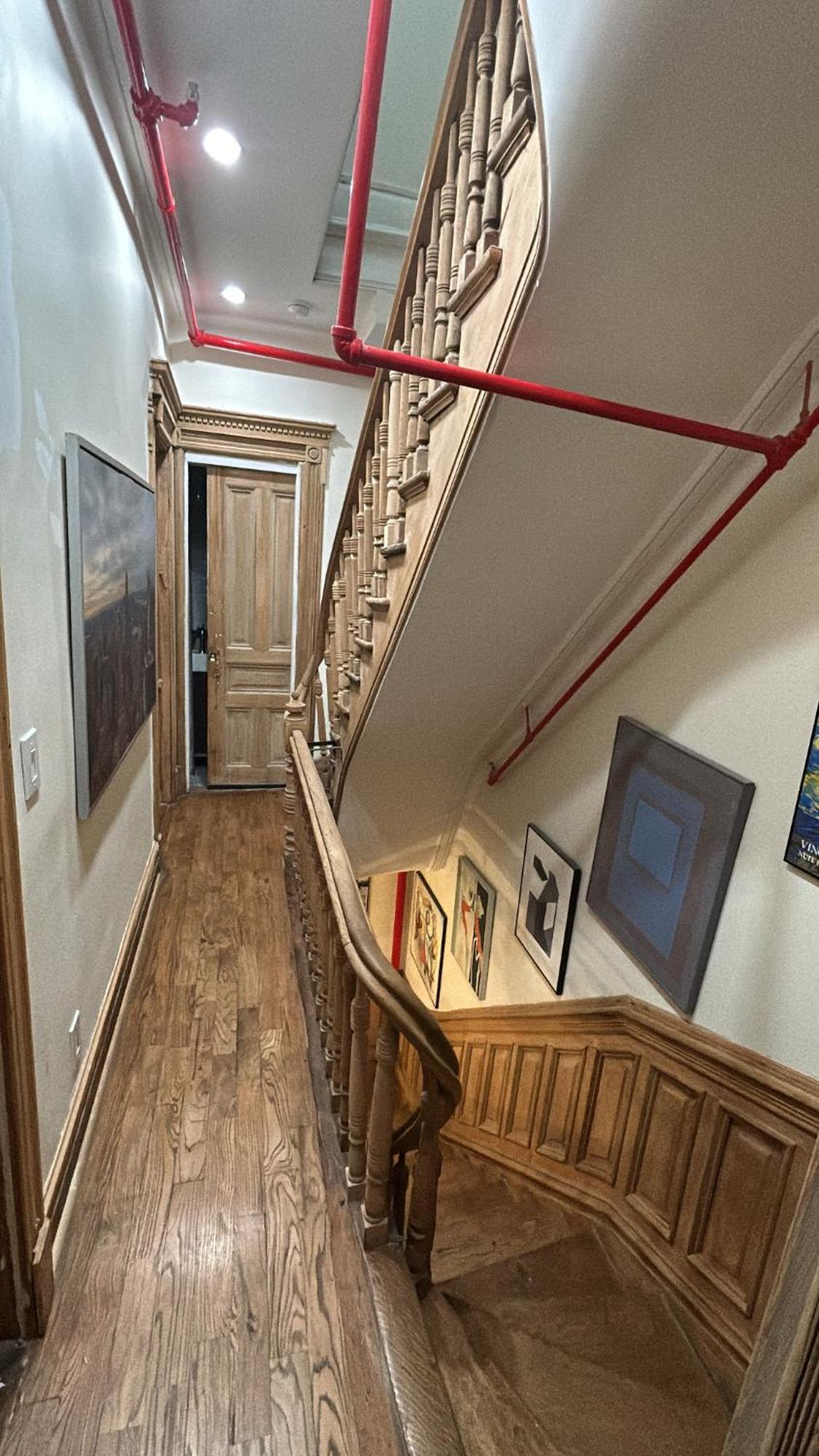 Harlem Brownstone Apartment *