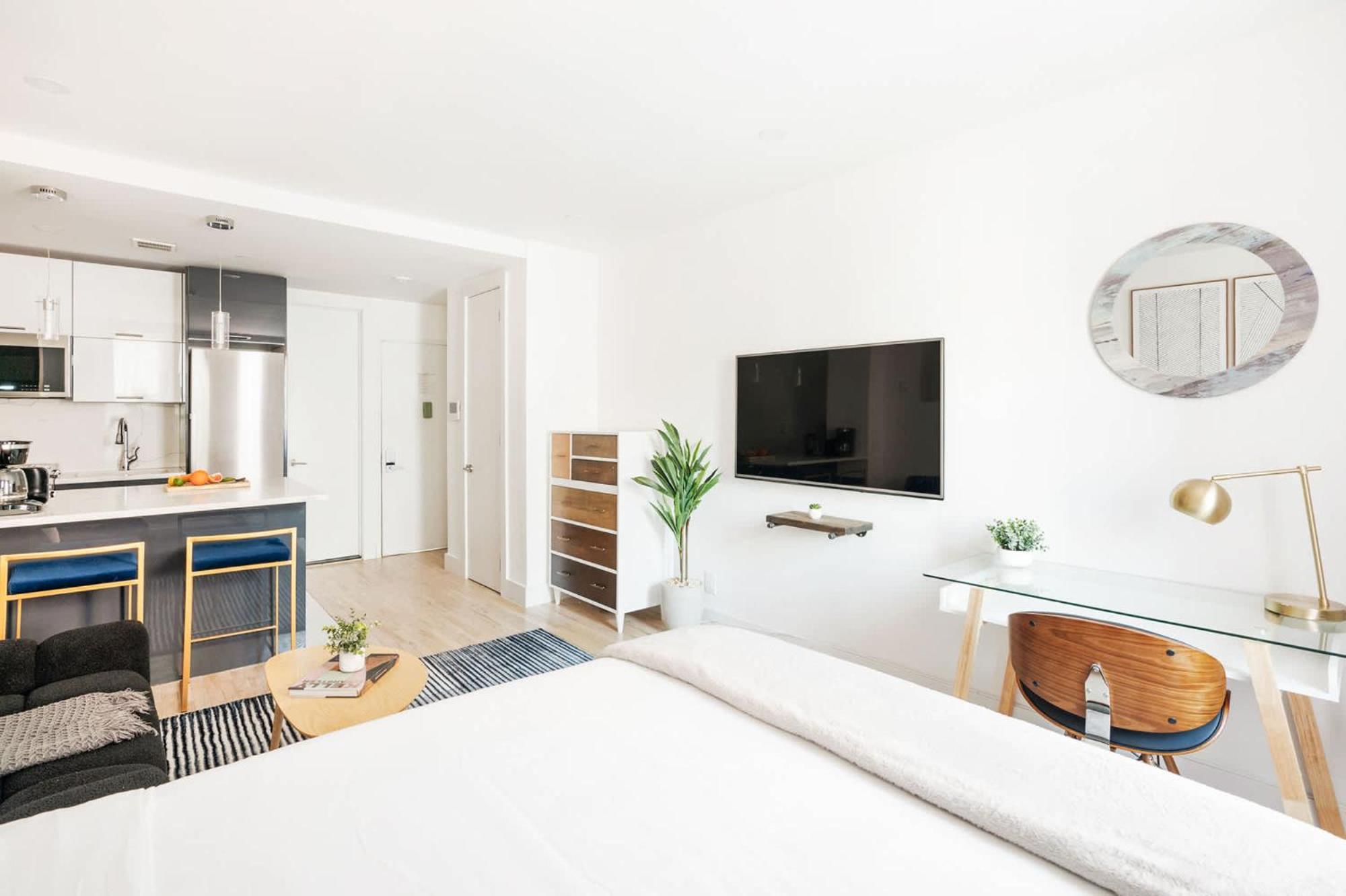 1597-14 New Renovated Rime Ues - W D *