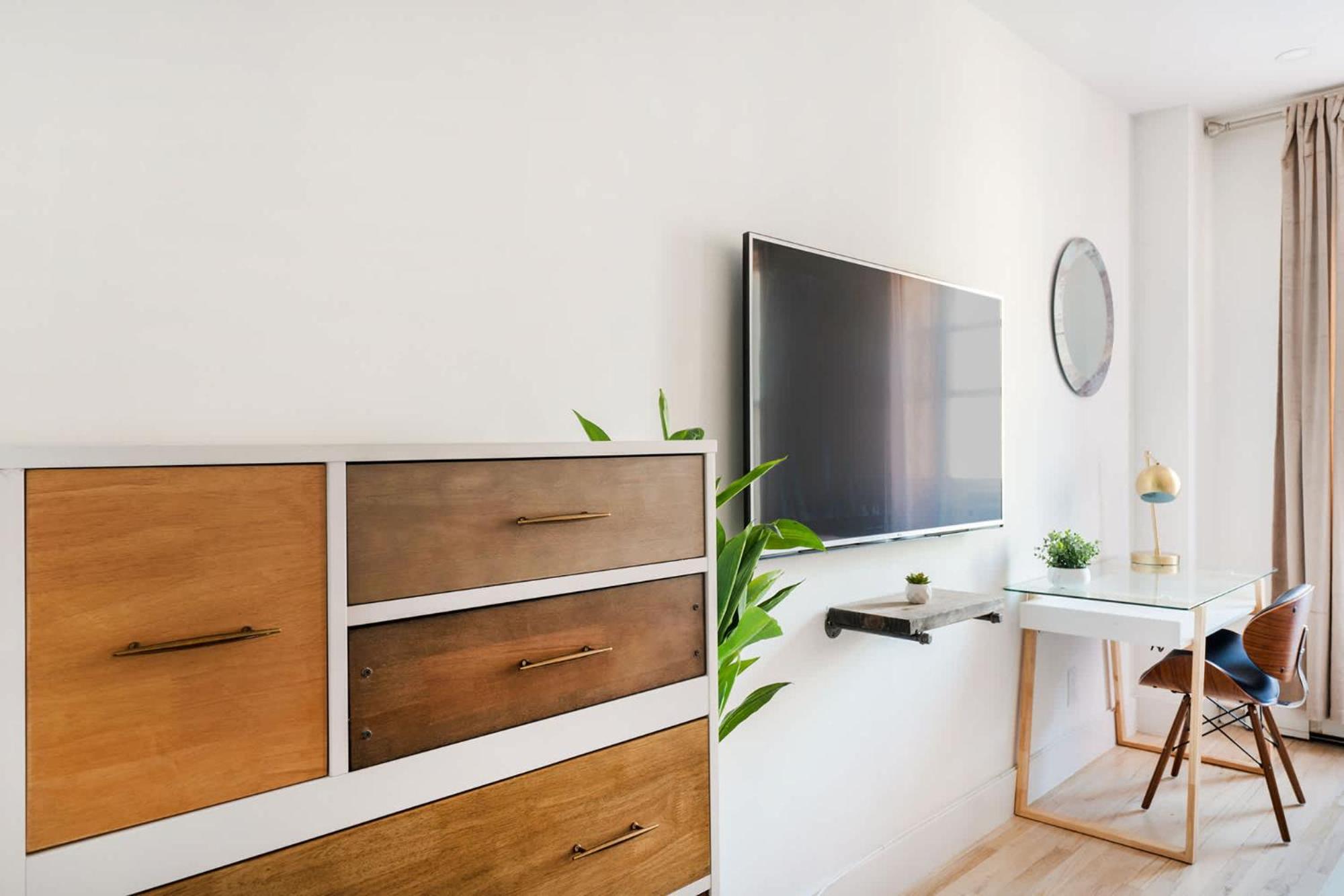 1597-14 New Renovated Rime Ues - W D Apartment New York