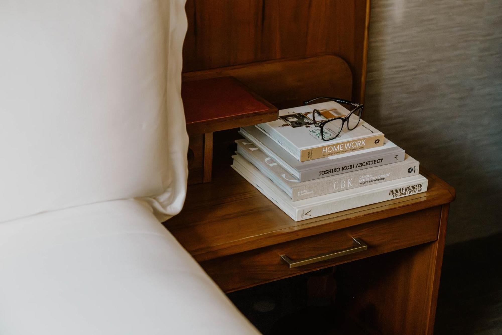 Boutique At Grand Hotel